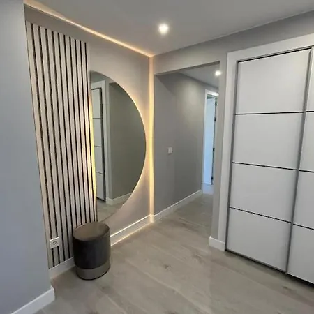 Designed New Modern 2br In Apartment *