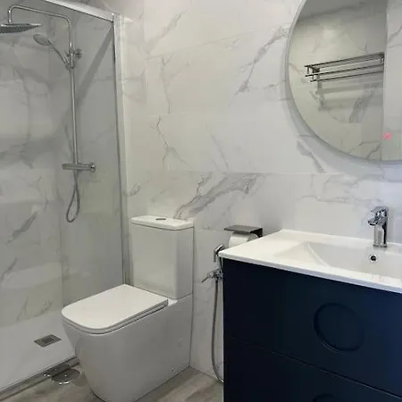 Designed New Modern 2br In Apartment Marbella