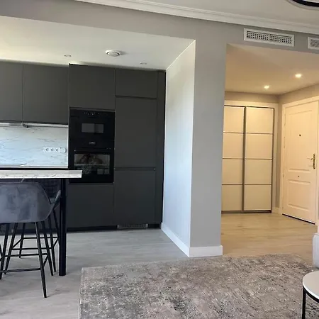 Apartment Designed New Modern 2br In